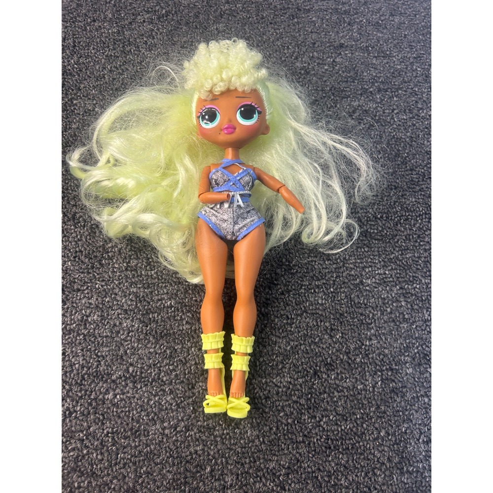 LOL Surprise OMG Lights Dazzle Fashion Doll Neon Green Hair Missing Hand